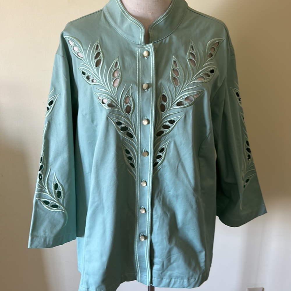 Bob Mackie Open Front Cut-Out Embroidery Jacket NWT - Picture 2 of 9